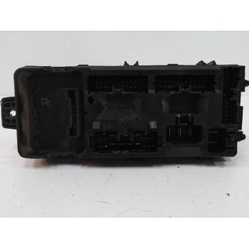 Recambio de caja reles / fusibles para volvo s40 berlina 1.6 cat referencia OEM IAM 30889989  
