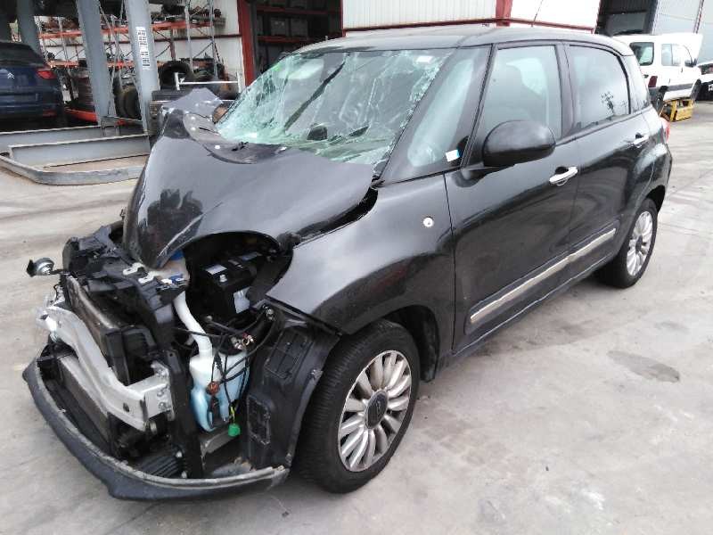 FIAT 500 L (330)