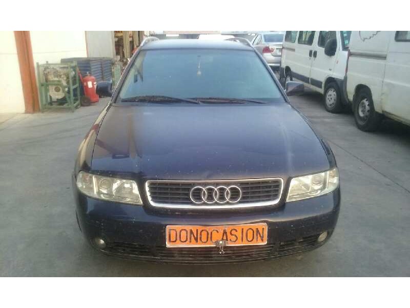 AUDI A4 AVANT (B5)
