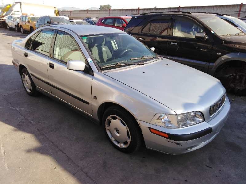 VOLVO S40 BERLINA