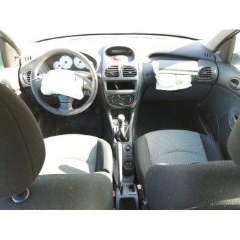 peugeot 206 berlina del año 2003