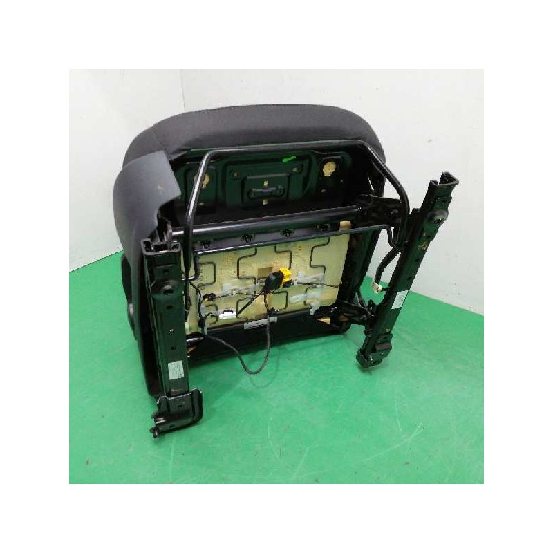 ASIENTO DELANTERO DERECHO