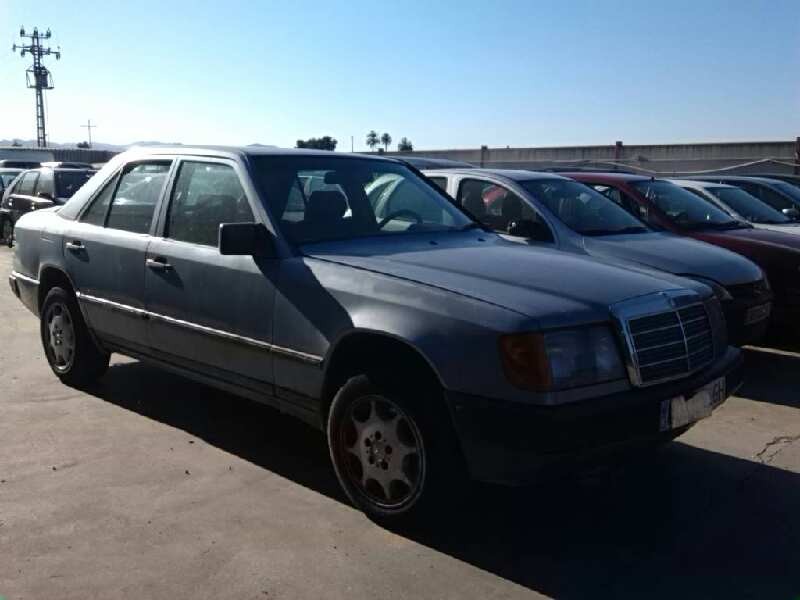 MERCEDES-BENZ CLASE E (W124) BERLINA
