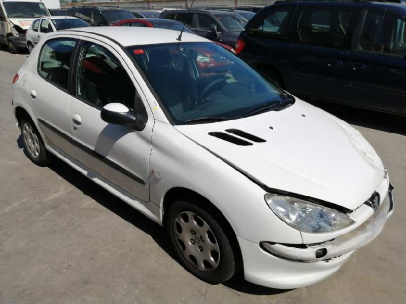 PEUGEOT 206 BERLINA