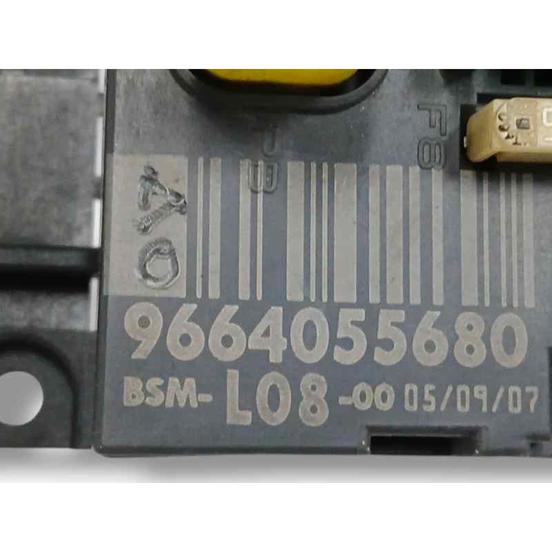 CAJA RELES / FUSIBLES CENTRALITA BSM