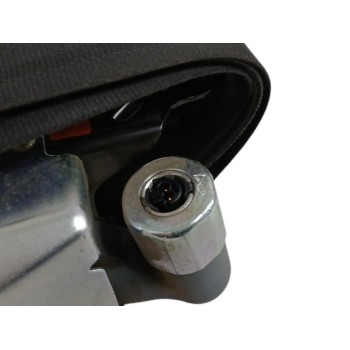 Recambio de cinturon seguridad delantero izquierdo para hyundai h350 kasten 2.5 crdi cat referencia OEM IAM 8988859200  