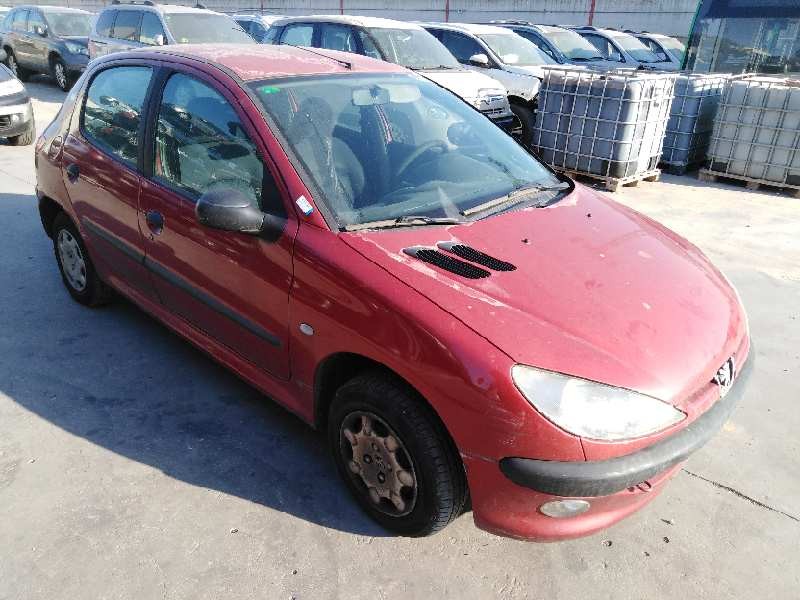 peugeot 206 berlina del año 2000