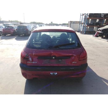 peugeot 206 berlina del año 2000