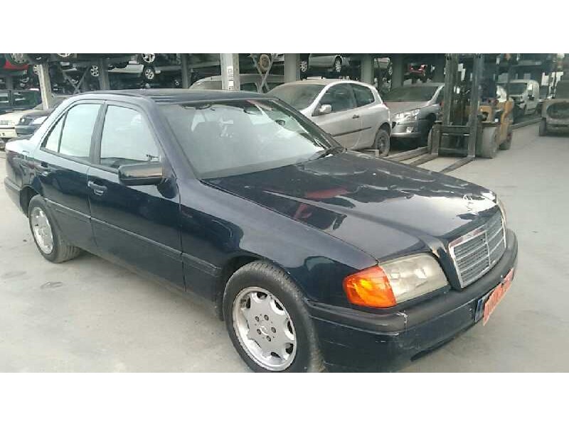 mercedes-benz clase c (w202) berlina del año 1993