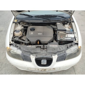 seat ibiza (6l1) del año 2003