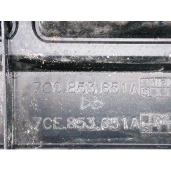 Recambio de rejilla delantera para volkswagen crafter kasten (sy) referencia OEM IAM 7C0853651A SOPORTES ROTOS 