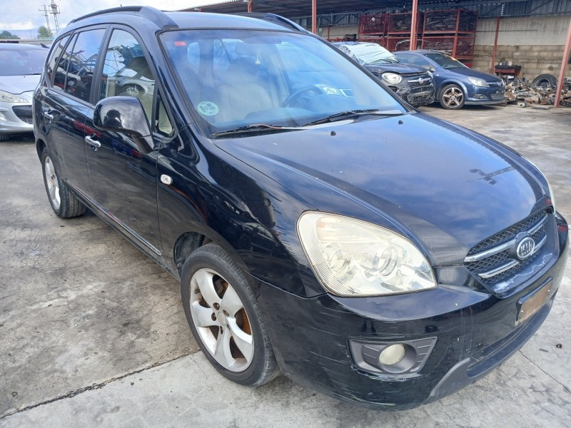 KIA CARENS (UN)
