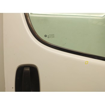 Recambio de puerta delantera derecha para renault trafic ii autobús (jl) 2.0 dci 115 referencia OEM IAM   