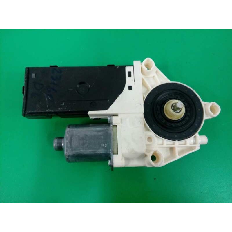 Recambio de motor elevalunas delantero derecho para renault laguna ii grandtour (kg0) expression confort referencia OEM IAM 1308