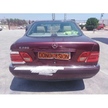 mercedes-benz clase e (w210) berlina del año 1998