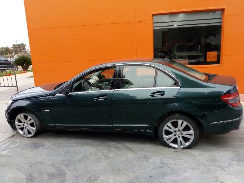 MERCEDES-BENZ CLASE C (W204) BERLINA