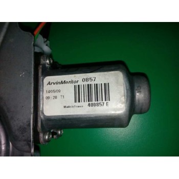 Recambio de elevalunas delantero derecho para renault clio iii expression referencia OEM IAM FUNDA 8200826165 3 PUERTAS CARIBE F