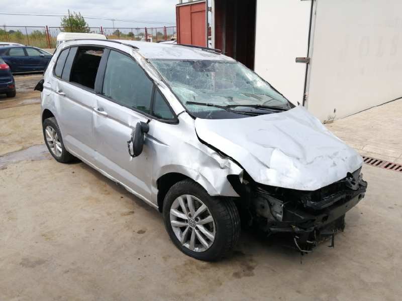 VOLKSWAGEN TOURAN (5T1)