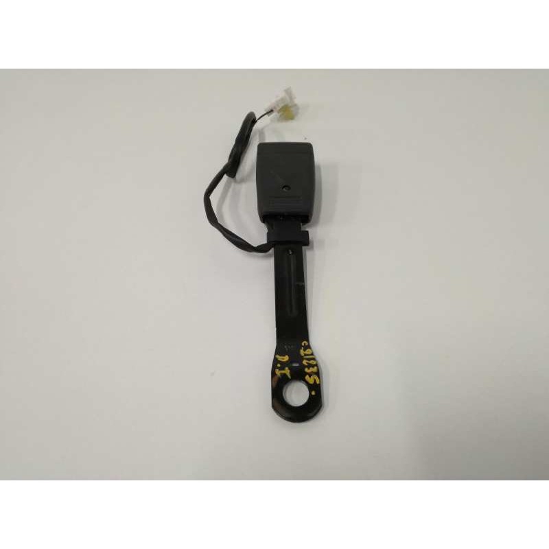 Recambio de enganche cinturon izquierdo para ssangyong kyron 200 xdi 2wd referencia OEM IAM  DELANTERO 