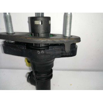 Recambio de bomba embrague para toyota auris 2.0 d-4d cat referencia OEM IAM 3142002051A  