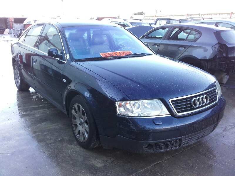 AUDI A6 BERLINA (4B2)