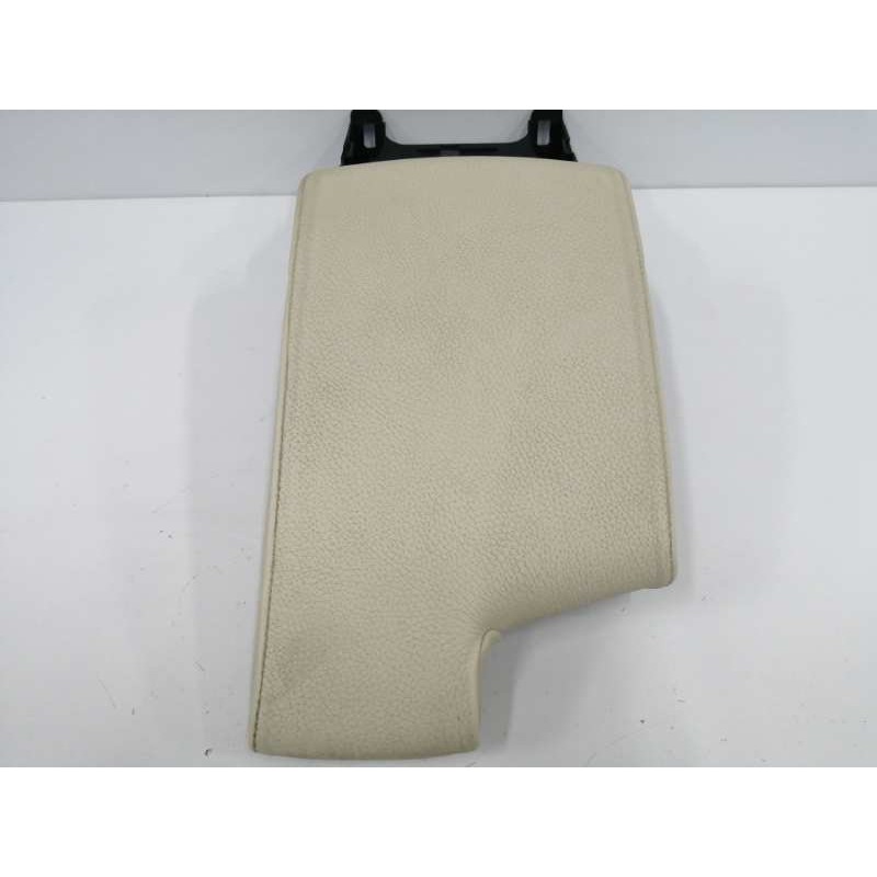 Recambio de apoyabrazos central para bmw serie 3 touring (e91) 2.0 16v diesel referencia OEM IAM 51167157811 SOLO LA TAPA 