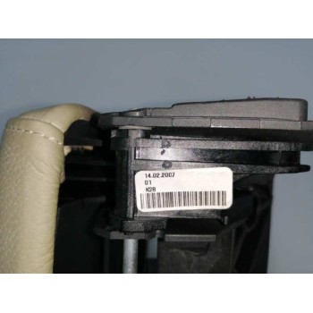 Recambio de apoyabrazos central para bmw serie 3 touring (e91) 2.0 16v diesel referencia OEM IAM 51167157811 SOLO LA TAPA 