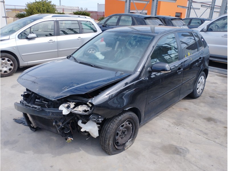 VOLKSWAGEN POLO (9N3)