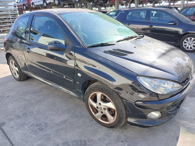 PEUGEOT 206 BERLINA