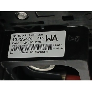Recambio de caja reles / fusibles para opel adam 1.4 16v referencia OEM IAM 13423481  
