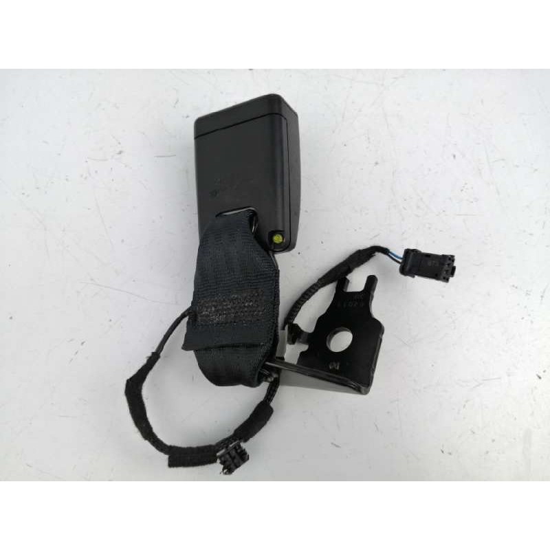 Recambio de enganche cinturon izquierdo para opel corsa f 1.2 referencia OEM IAM 6403047ETD TRASERO 640351300C