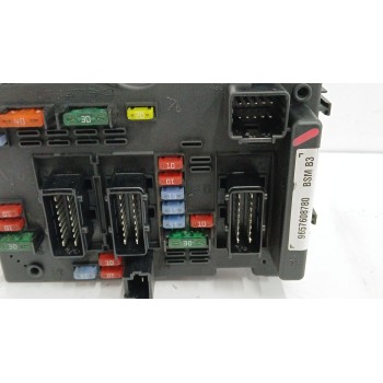 Recambio de caja reles / fusibles para peugeot 206 berlina 1.4 hdi referencia OEM IAM 9657608780  