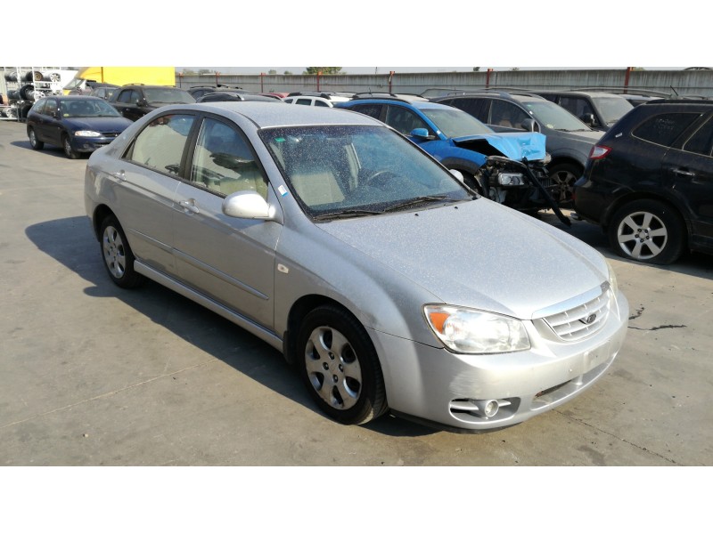 KIA CERATO I SEDÁN (LD)