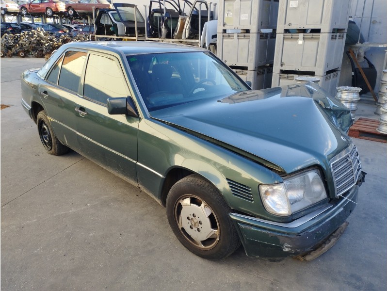 mercedes-benz clase e (w124) berlina del año 1995