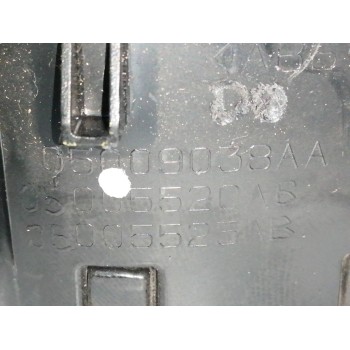 Recambio de rejilla aireadora para chrysler voyager (rg) 2.5 crd cat referencia OEM IAM 05009038AA CENTRAL 05005520AB