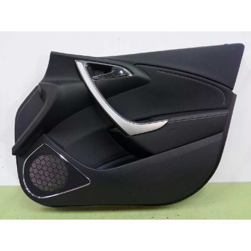 Recambio de guarnecido puerta delantera derecha para opel astra j sports tourer excellence referencia OEM IAM 13321404  