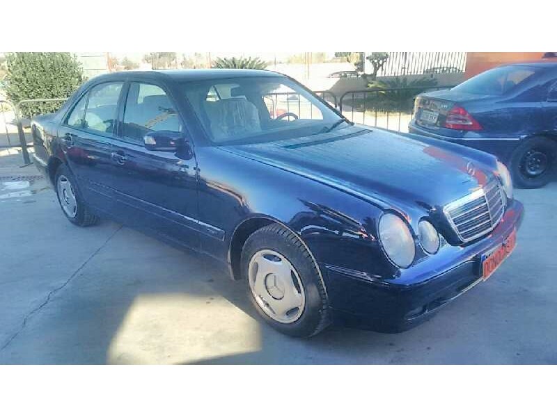 mercedes-benz clase e (w210) berlina diesel del año 2000