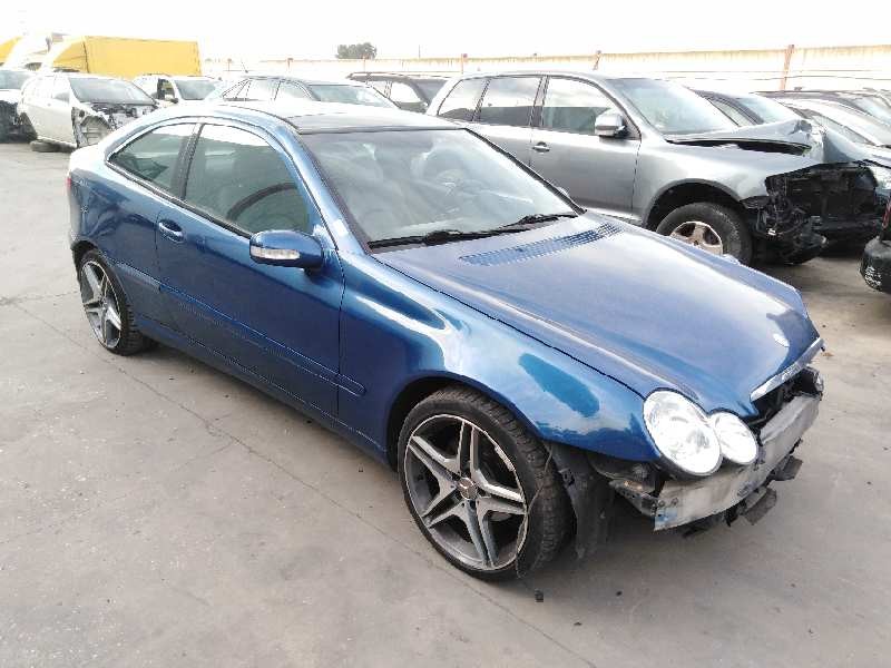 mercedes-benz clase c (w203) sportcoupe del año 2001