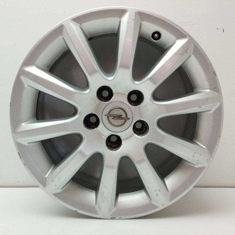 Recambio de llanta para opel astra h berlina 1.7 16v cdti referencia OEM IAM 13116623 6,5JX16 ET37 5H 5X112