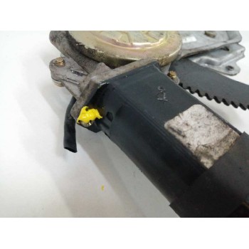 Recambio de elevalunas delantero izquierdo para ssangyong musso 2.9 turbodiesel cat referencia OEM IAM 8810005002 ENCHUFE CORTAD