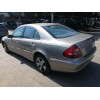 mercedes-benz clase e (w211) berlina del año 2002