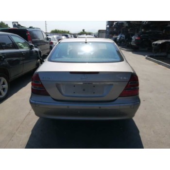 mercedes-benz clase e (w211) berlina del año 2002