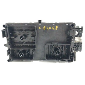 Recambio de caja reles / fusibles para opel insignia berlina 2.0 cdti cat referencia OEM IAM 13255300  