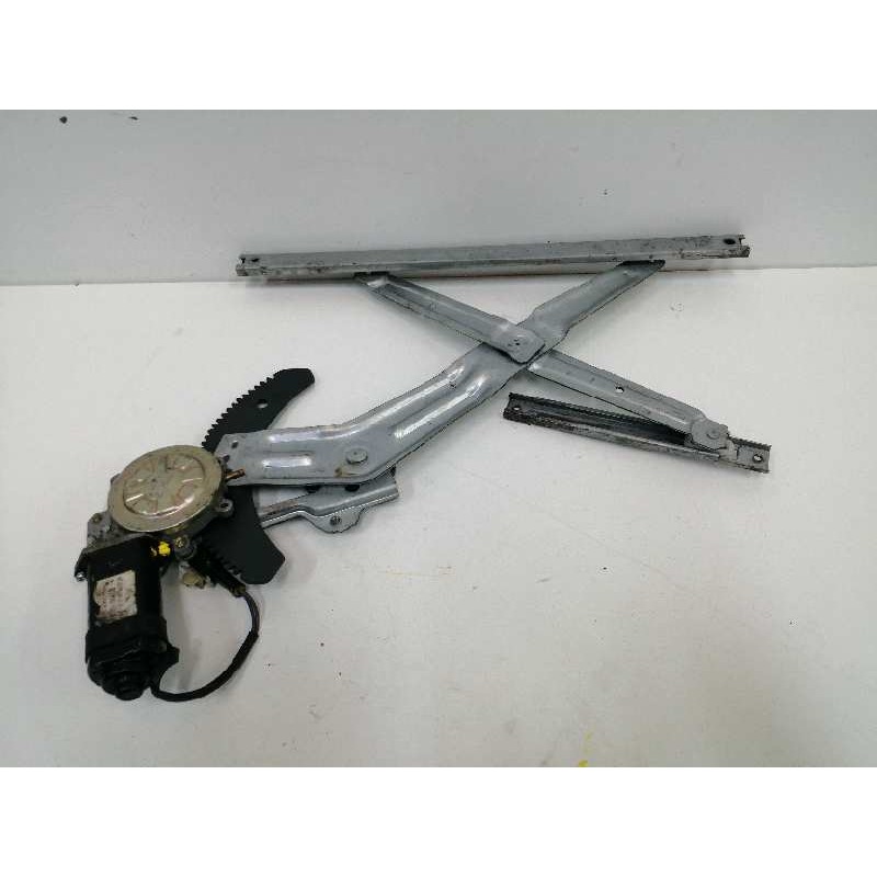 Recambio de elevalunas delantero izquierdo para ssangyong musso 2.9 turbodiesel cat referencia OEM IAM 8810005002  