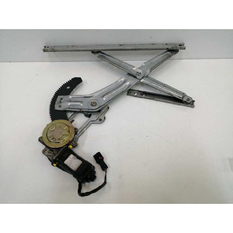 Recambio de elevalunas delantero izquierdo para ssangyong musso 2.9 turbodiesel cat referencia OEM IAM 8810005002  