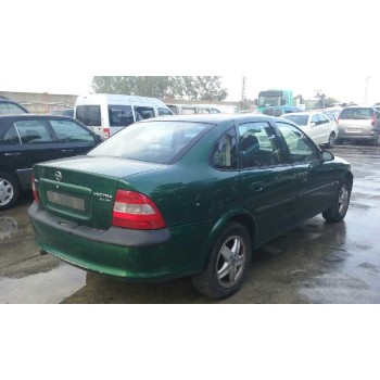 opel vectra b berlina del año 1995