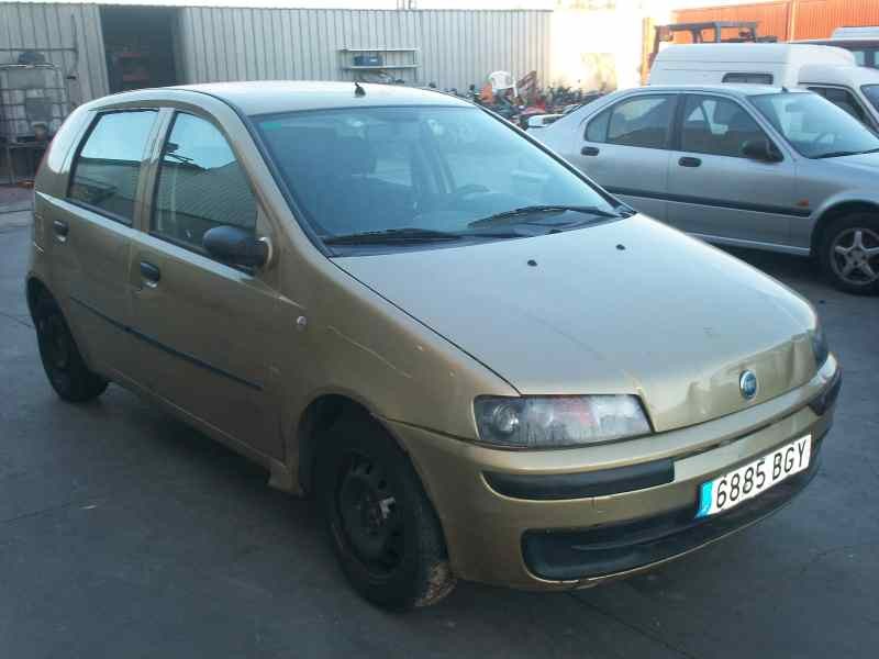 FIAT PUNTO BERLINA (188)