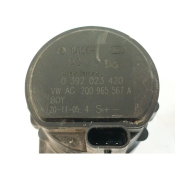 Recambio de bomba agua para volkswagen caddy furgón/kombi 2.0 tdi referencia OEM IAM 2Q0965567A ADICIONAL 0392023420