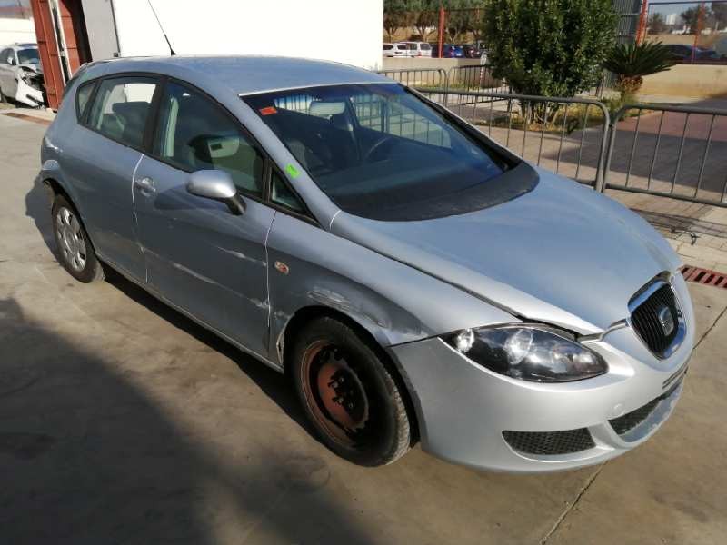 SEAT LEON (1P1)