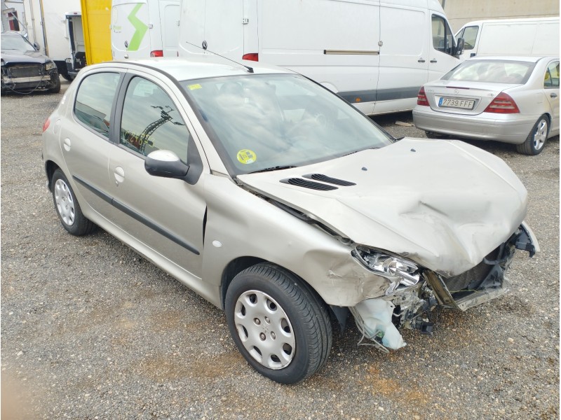 PEUGEOT 206 BERLINA